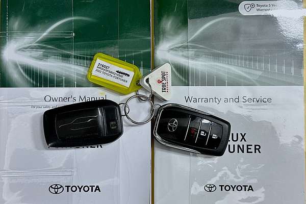 2022 Toyota FORTUNER GXL PREMIUM INTERIOR GUN156R