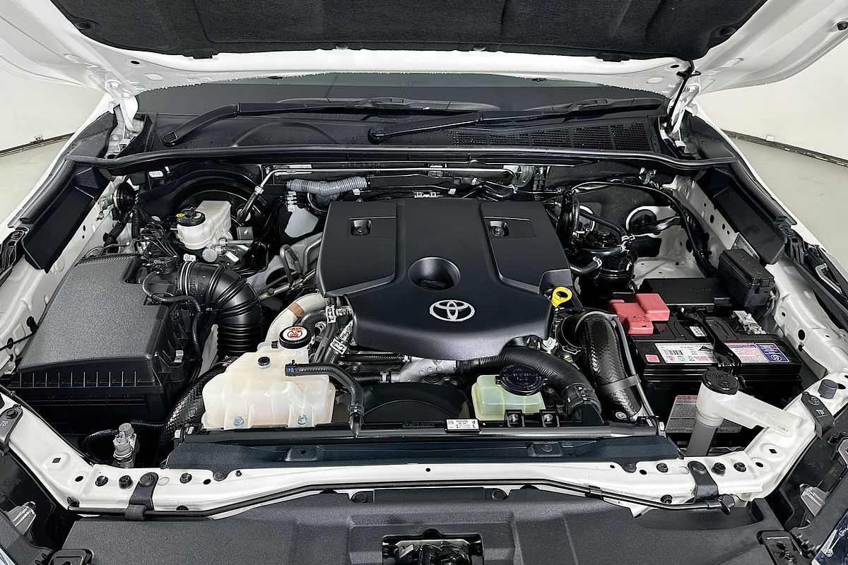 2020 Toyota FORTUNER CRUSADE GUN156R
