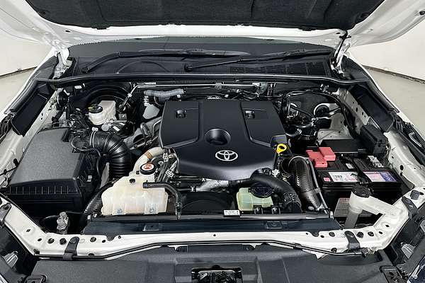 2020 Toyota FORTUNER CRUSADE GUN156R