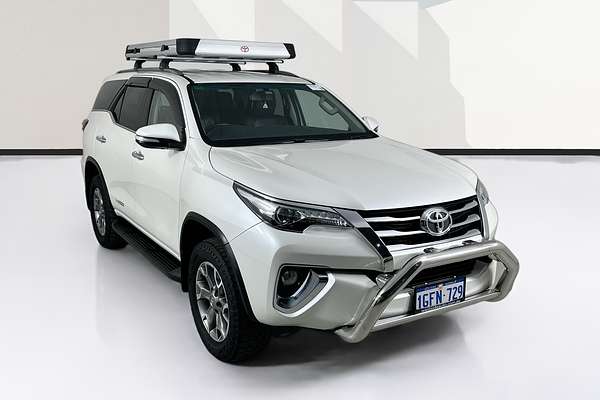 2017 Toyota FORTUNER CRUSADE GUN156R