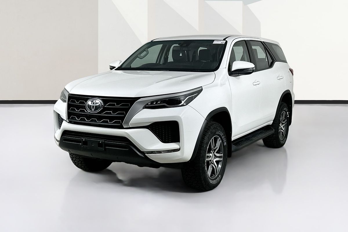 2022 Toyota FORTUNER GX GUN156R