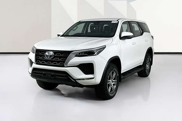 2022 Toyota FORTUNER GX GUN156R