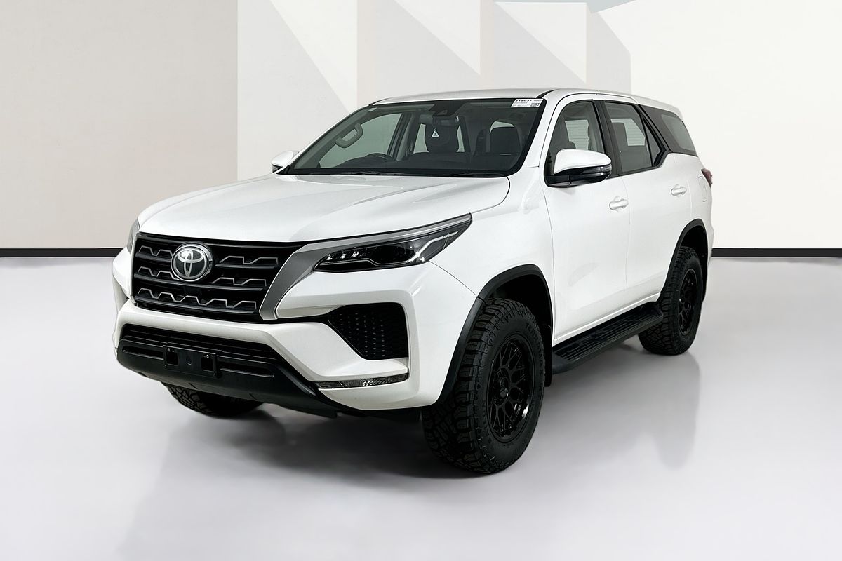2022 Toyota FORTUNER GX GUN156R