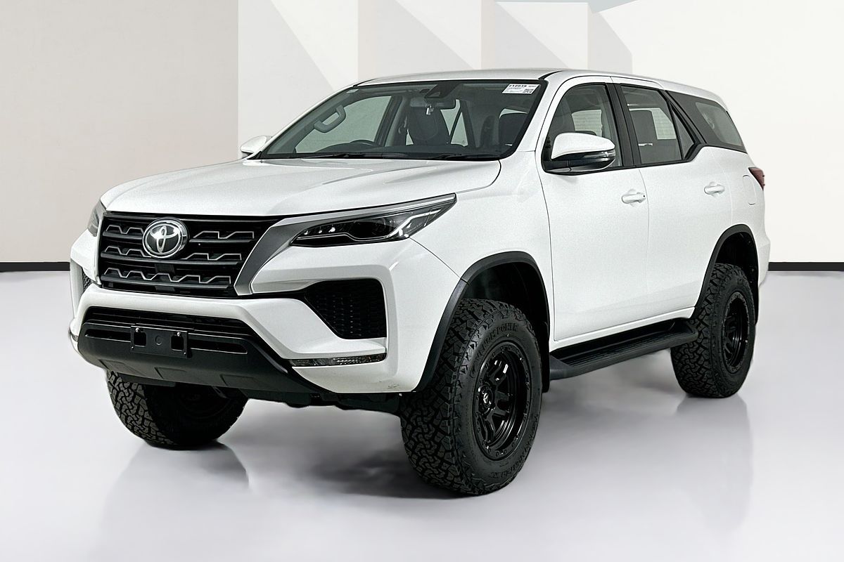 2022 Toyota FORTUNER GX GUN156R