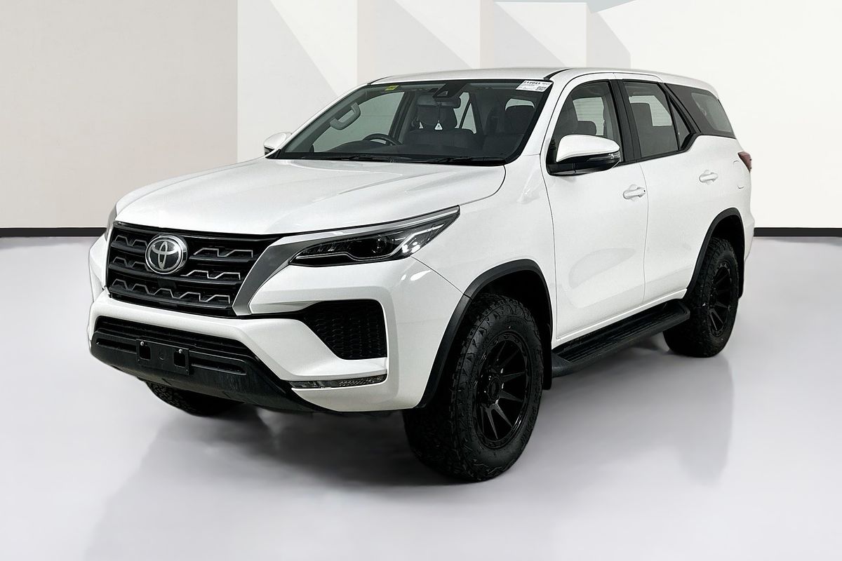 2022 Toyota FORTUNER GX GUN156R