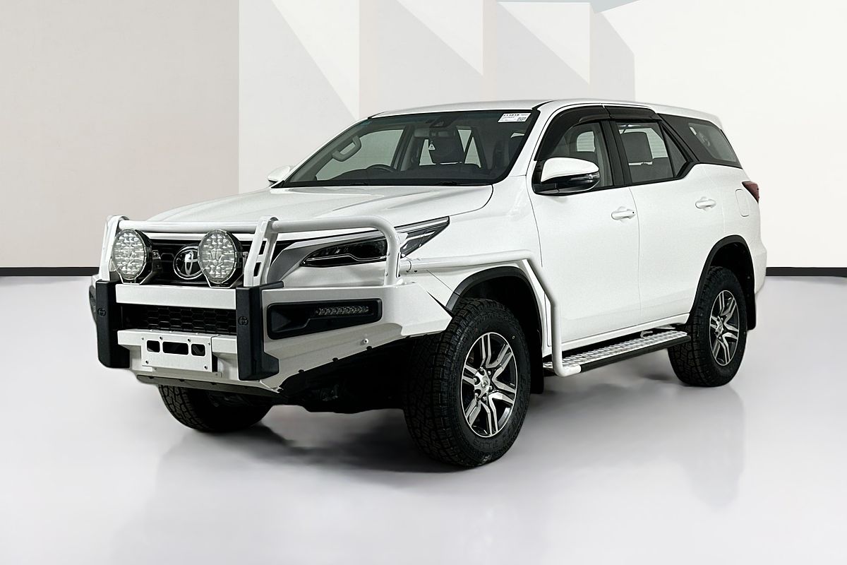 2023 Toyota FORTUNER GX GUN156R