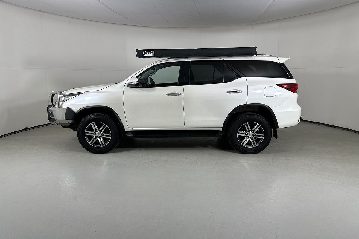 2017 Toyota FORTUNER GXL GUN156R