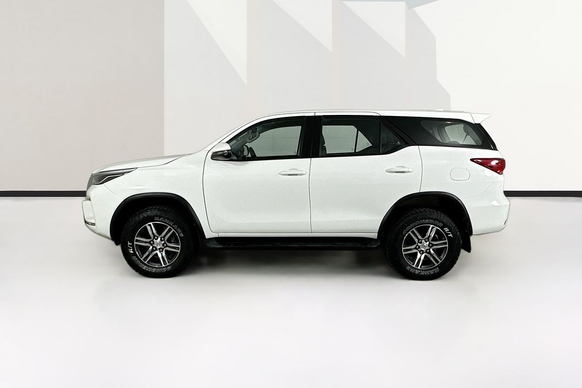 2022 Toyota FORTUNER GX GUN156R