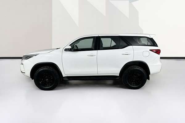 2022 Toyota FORTUNER GX GUN156R