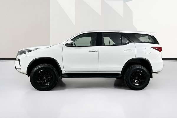 2022 Toyota FORTUNER GX GUN156R