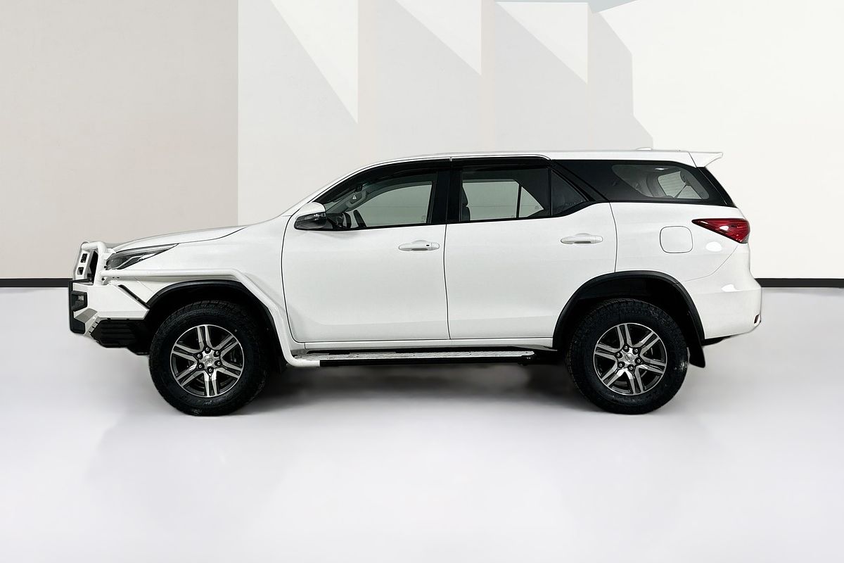 2023 Toyota FORTUNER GX GUN156R