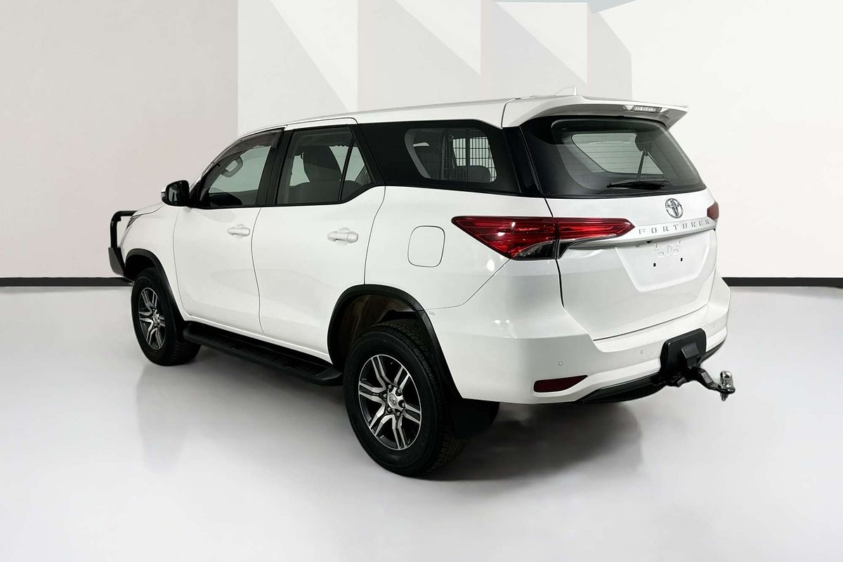 2021 Toyota FORTUNER GX GUN156R