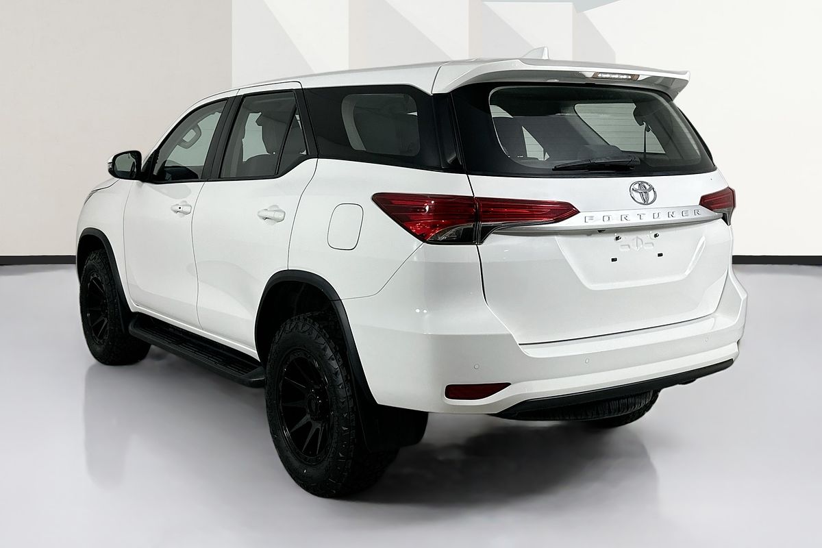 2022 Toyota FORTUNER GX GUN156R