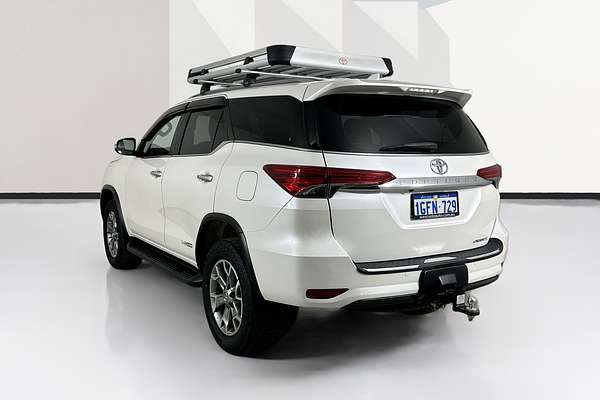 2017 Toyota FORTUNER CRUSADE GUN156R