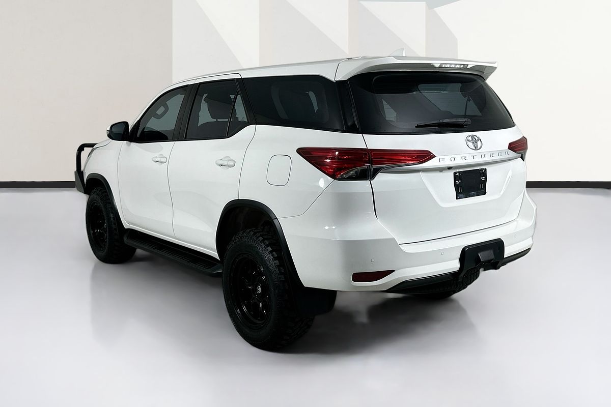 2021 Toyota FORTUNER GX GUN156R