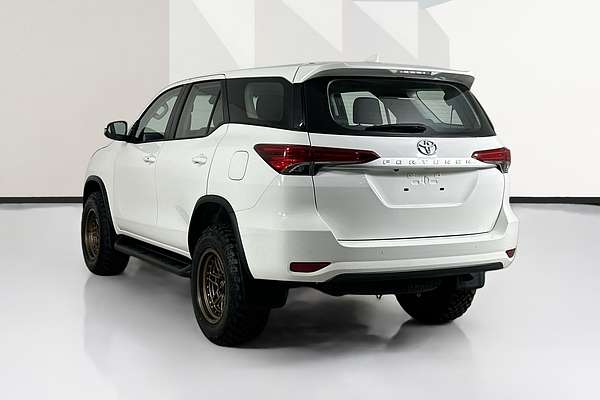 2024 Toyota FORTUNER GX GUN156R