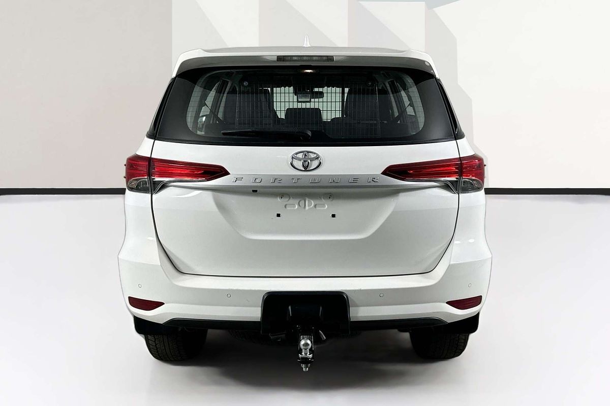 2021 Toyota FORTUNER GX GUN156R