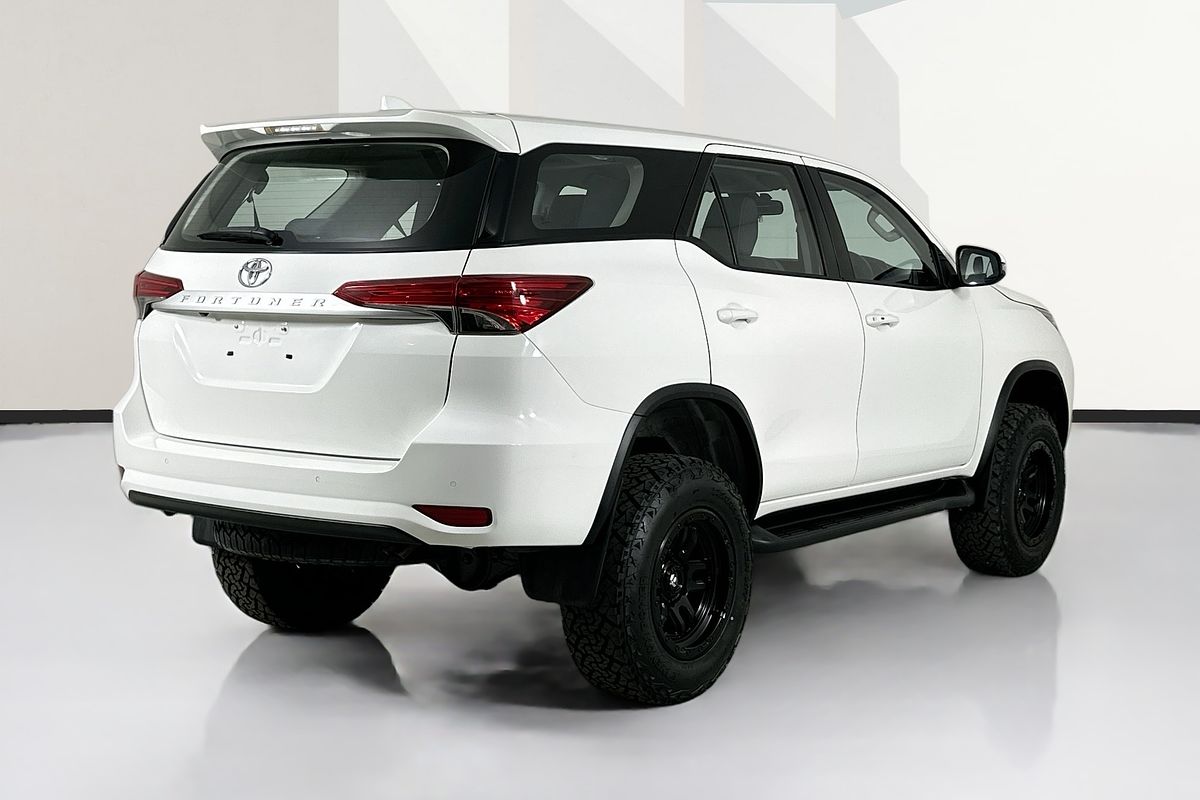 2022 Toyota FORTUNER GX GUN156R
