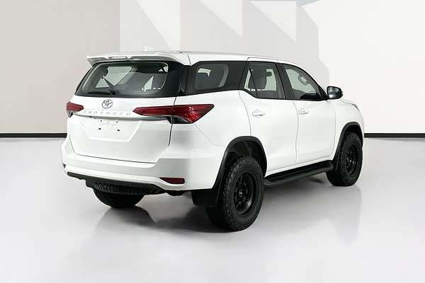 2022 Toyota FORTUNER GX GUN156R