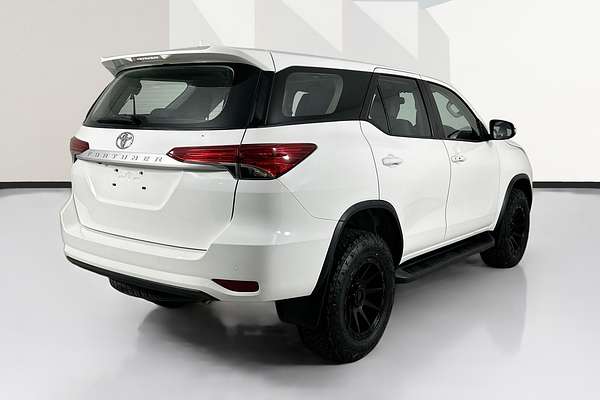 2022 Toyota FORTUNER GX GUN156R