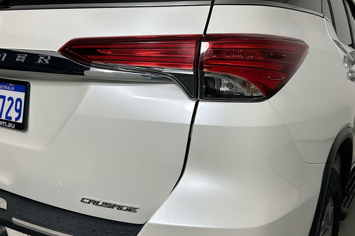 2017 Toyota FORTUNER CRUSADE GUN156R