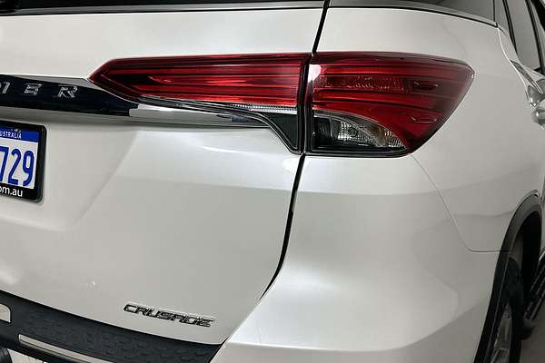 2017 Toyota FORTUNER CRUSADE GUN156R