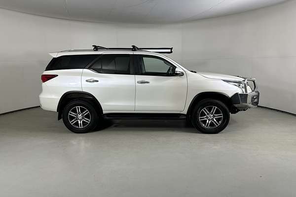 2017 Toyota FORTUNER GXL GUN156R