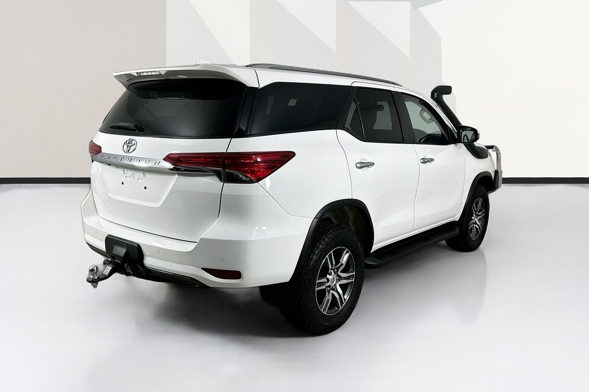 2022 Toyota FORTUNER GXL PREMIUM INTERIOR GUN156R