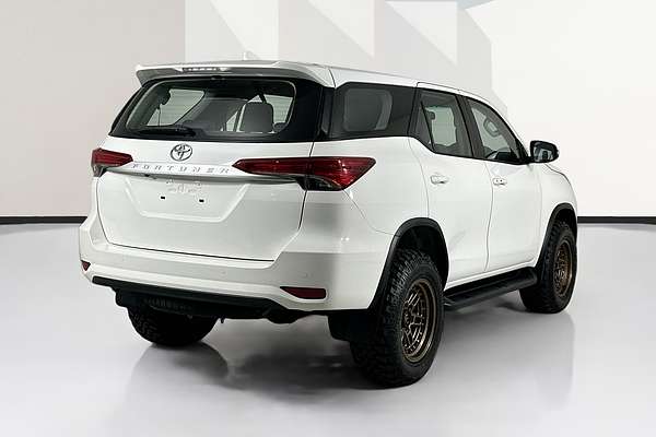 2024 Toyota FORTUNER GX GUN156R