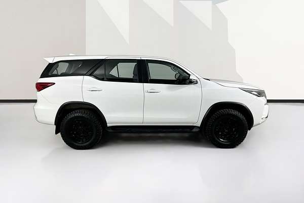 2022 Toyota FORTUNER GX GUN156R