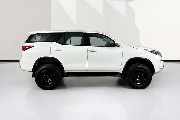 2022 Toyota FORTUNER GX GUN156R