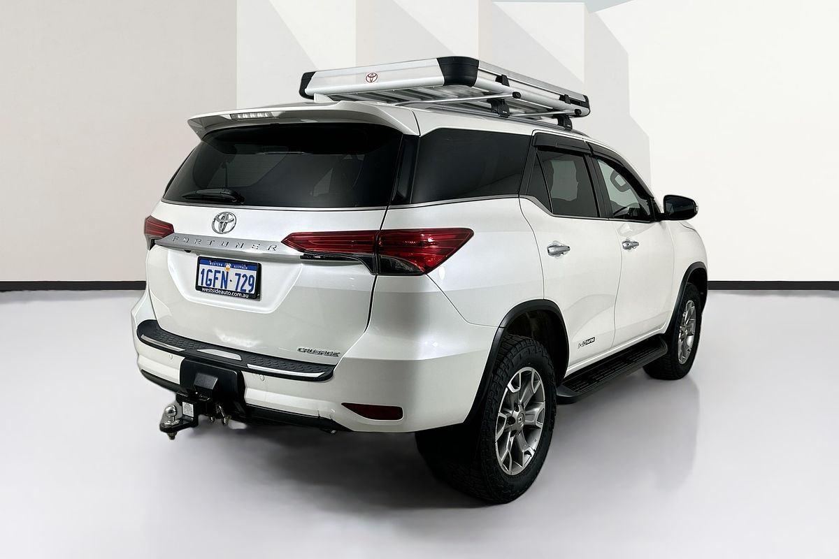 2017 Toyota FORTUNER CRUSADE GUN156R