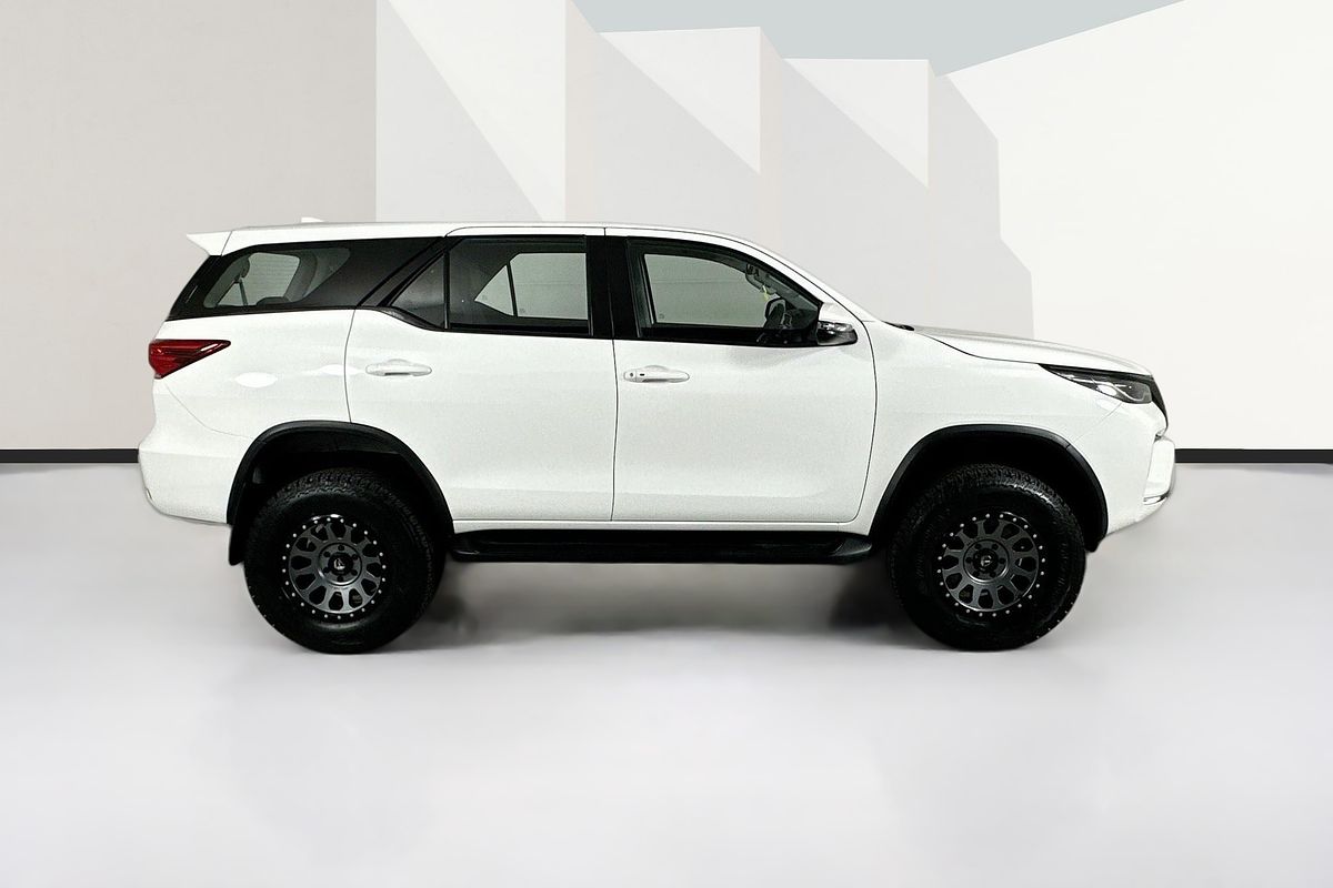 2022 Toyota Fortuner GX GUN156R