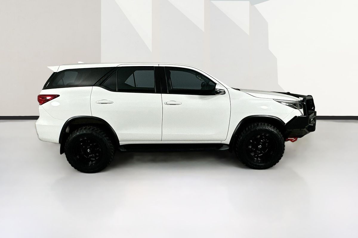 2021 Toyota FORTUNER GX GUN156R