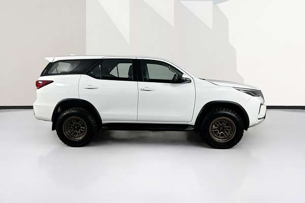 2024 Toyota FORTUNER GX GUN156R