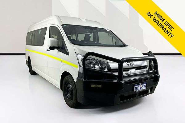 2022 Toyota Hiace Commuter GDH322R