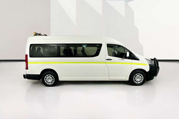 2021 Toyota Hiace Commuter GDH322R