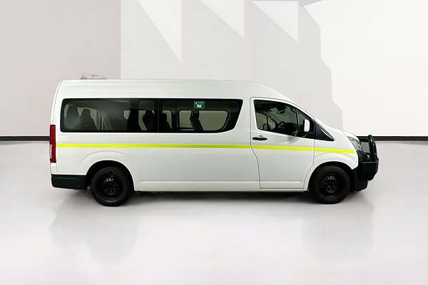 2022 Toyota Hiace Commuter GDH322R