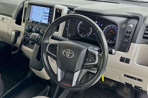 2020 Toyota HIACE Commuter GDH322R
