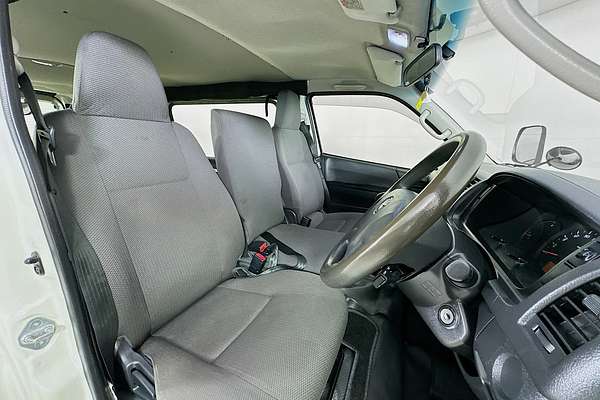 2017 Toyota HIACE LWB KDH201R MY16 LWB