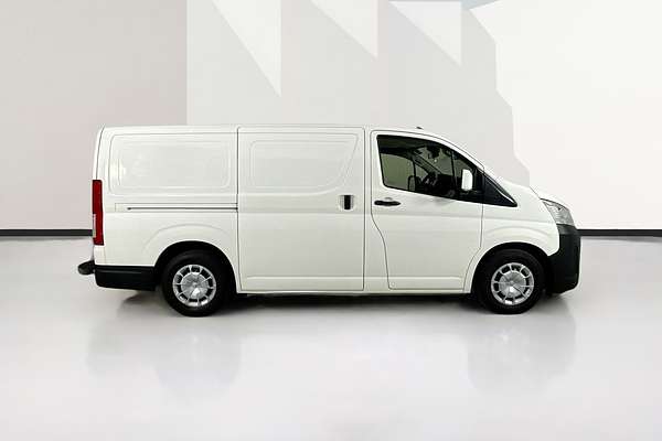 2019 Toyota HIACE LWB GDH300R LWB