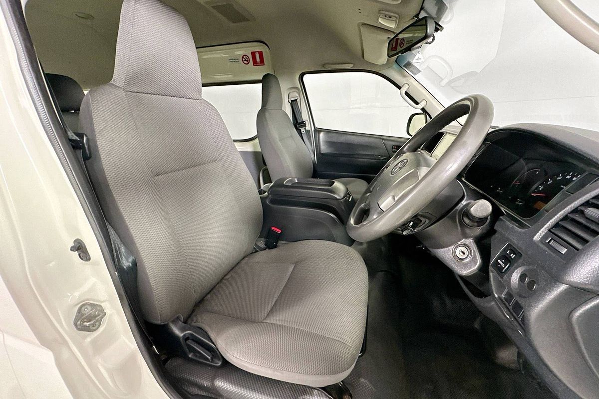 2014 Toyota Hiace COMMUTER KDH223R MY12 UPGRADE
