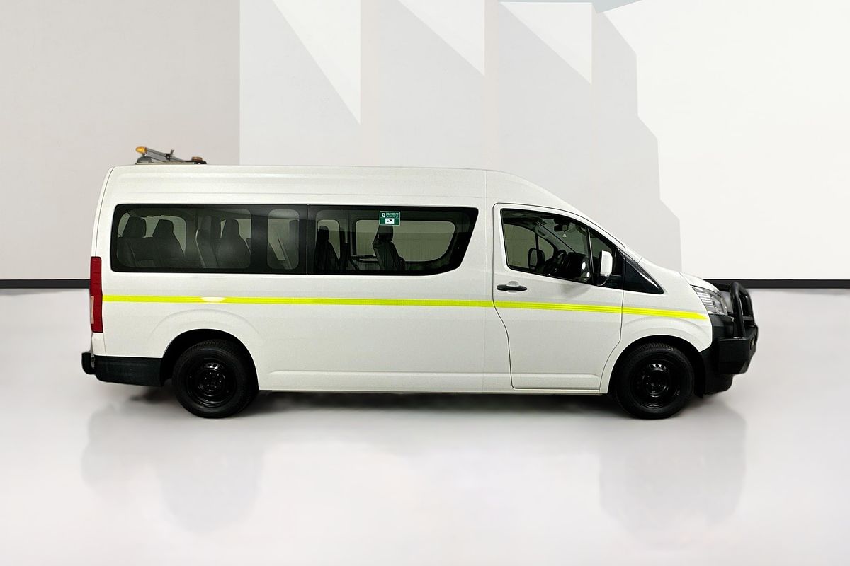 2021 Toyota Hiace SLWB COMMUTER (12 SEATS) GDH322R