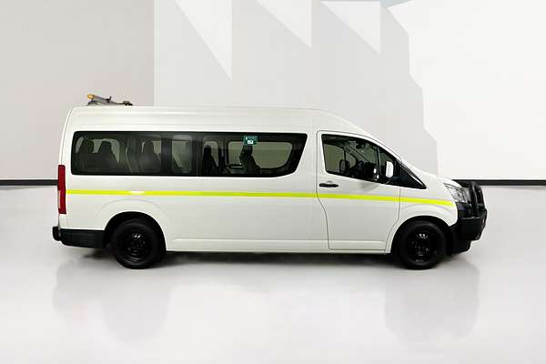 2021 Toyota Hiace SLWB COMMUTER (12 SEATS) GDH322R