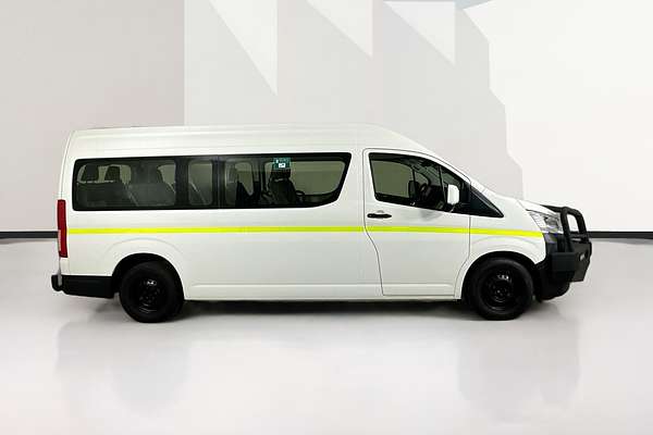 2021 Toyota Hiace SLWB COMMUTER (12 SEATS) GDH322R