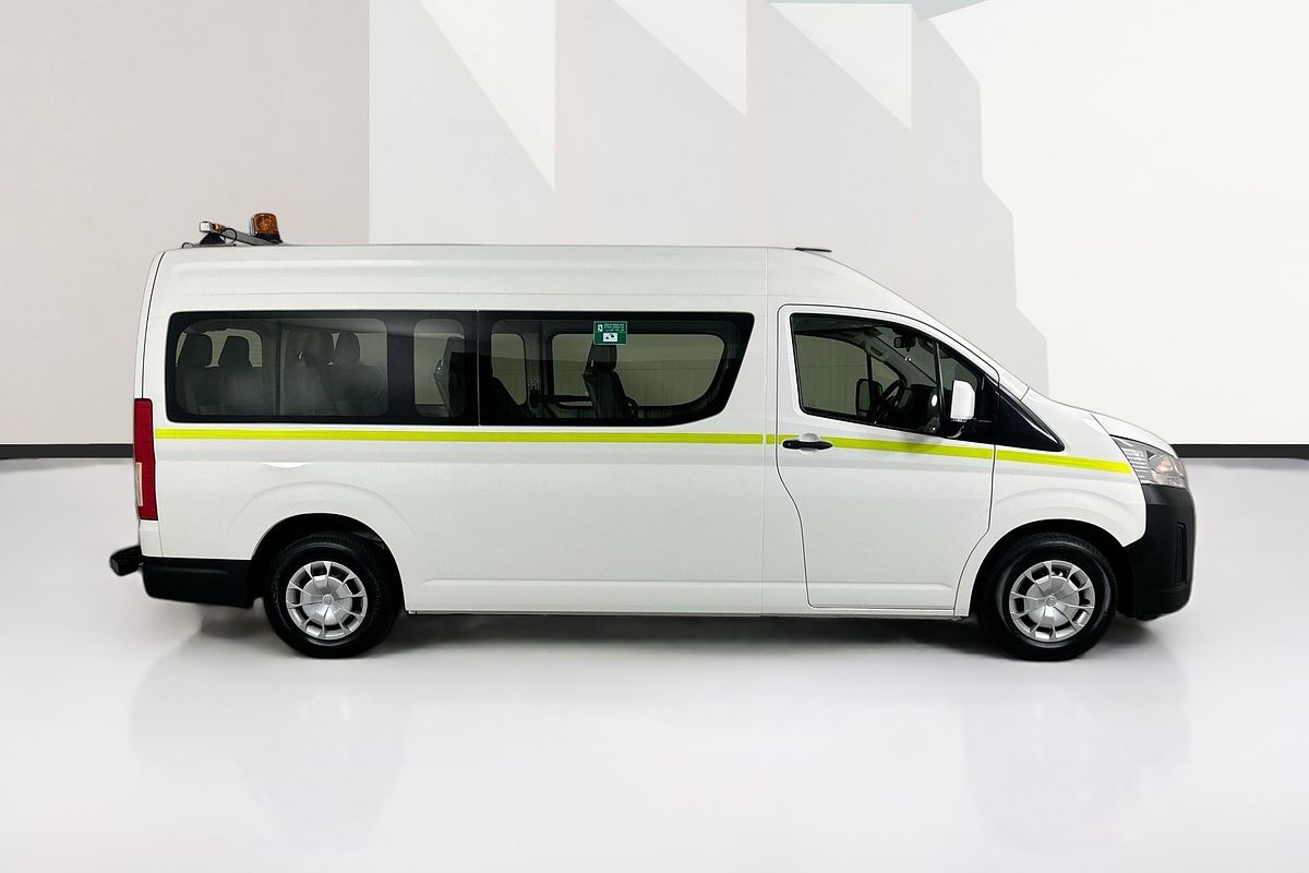 2021 Toyota Hiace SLWB COMMUTER (12 SEATS) GDH322R