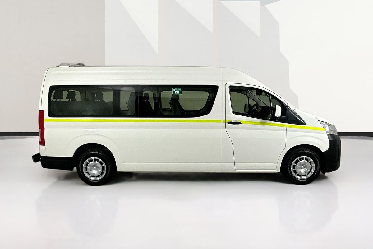 2022 Toyota Hiace SLWB COMMUTER (12 SEATS) GDH322R