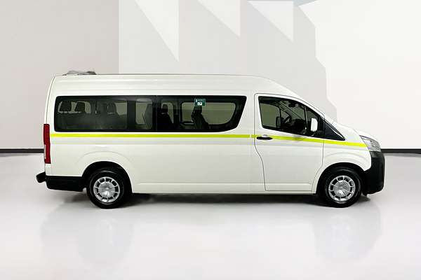 2022 Toyota Hiace SLWB COMMUTER (12 SEATS) GDH322R