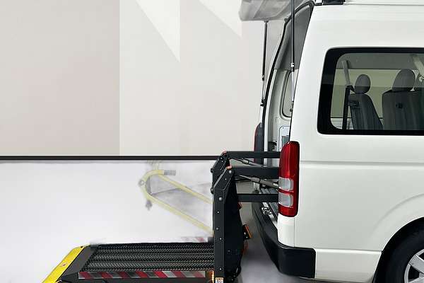 2017 Toyota Hiace COMMUTER (12 SEATS) KDH223R MY16