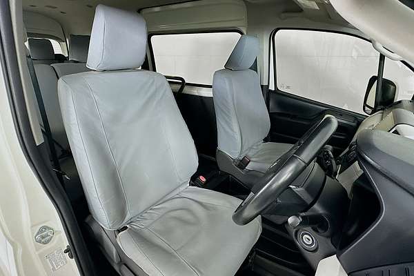 2020 Toyota Hiace Commuter GDH322R